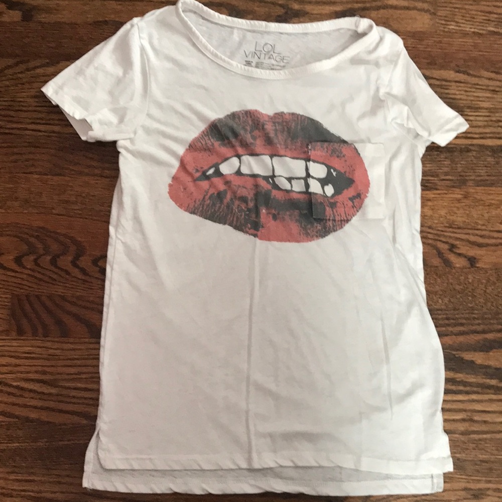 Short sleeved T